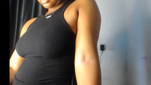 Snapshot of creamy_juicypussy chatting on 17, 9, 2025 Lady jasmine online show from 17, 9, 2025