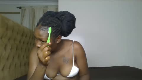 Snapshot of creamy_pie1 chatting on 12, 2, 2026 creamy_pie1 online show from 12, 2, 2026