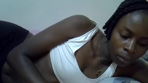 Snapshot of creamy_pussie chatting on 16, 4, 2026 creamy_pussie online show from 16, 4, 2026