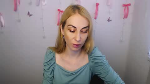 Snapshot of create_your_own_sun chatting on 21, 7, 2026 Lera online show from 21, 7, 2026