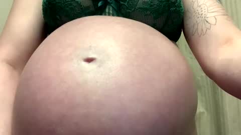 Breed me daddy  online show from 25, 2, 2026