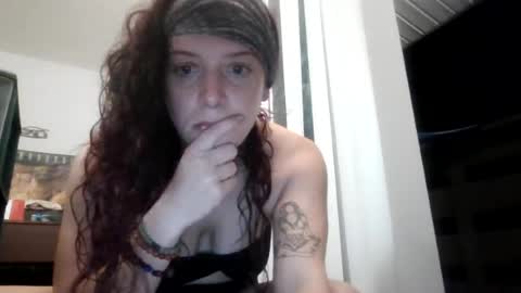 Snapshot of crescent333999 chatting on 28, 7, 2026 crescent333999 online show from 28, 7, 2026