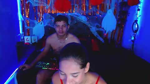 CRISANDMERY online show from 19, 10, 2025