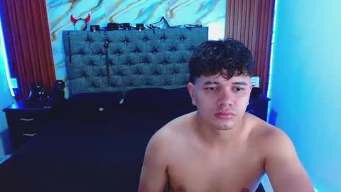 Snapshot of crisandmery chatting on 27, 6, 2026 CRISANDMERY online show from 27, 6, 2026