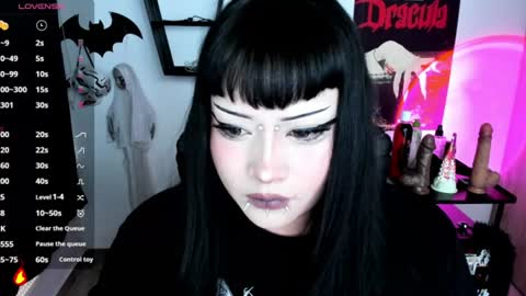 Snapshot of cristal_kosh chatting on 17, 6, 2026 Cris online show from 17, 6, 2026