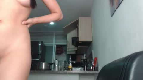 cristal beautiful online show from 19, 9, 2025