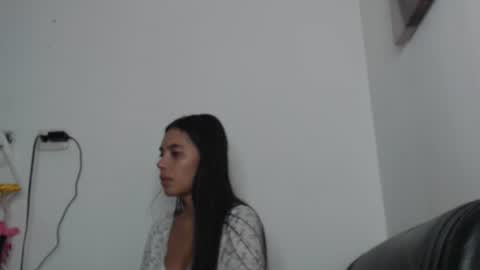 Snapshot of cristal_loverss chatting on 16, 6, 2026 cristal beautiful online show from 16, 6, 2026