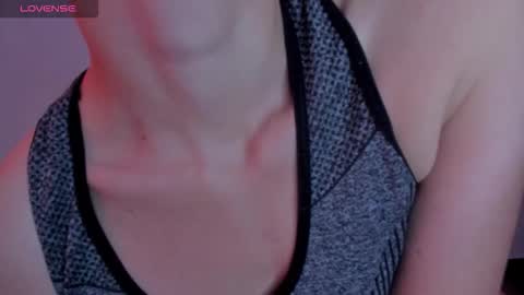 Snapshot of cristal_t2 chatting on 17, 2, 2026 cristal_t2 online show from 17, 2, 2026