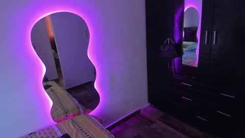 cristal_t2 online show from 5, 3, 2026