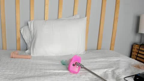 Cristal Cute  online show from 7, 3, 2025