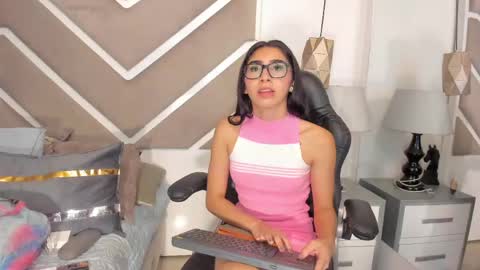 Snapshot of cristalscoot chatting on 21, 5, 2026 Cristal online show from 21, 5, 2026