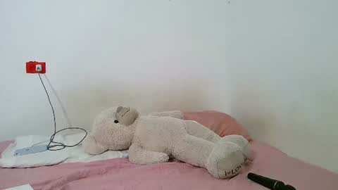 Snapshot of cristel_bloss1 chatting on 7, 7, 2026 karol online show from 7, 7, 2026