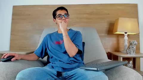 cristian_suarezz_ online show from 12, 10, 2025