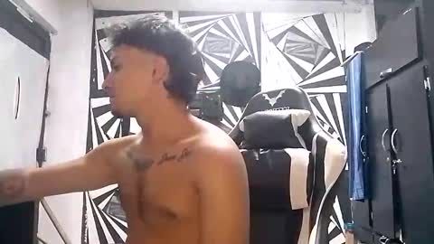Snapshot of cristian_torres10 chatting on 16, 5, 2026 Cristian online show from 16, 5, 2026