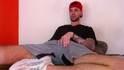 Snapshot of cristianhot125 chatting on 5, 4, 2026 cristianhot125 online show from 5, 4, 2026