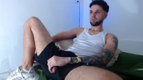 Snapshot of cristianhot125 chatting on 25, 5, 2026 cristianhot125 online show from 25, 5, 2026