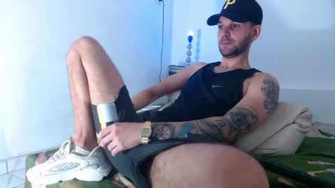 Snapshot of cristianhot125 chatting on 9, 6, 2026 cristianhot125 online show from 9, 6, 2026