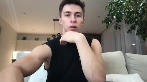 CristianoHailey online show from 1, 2, 2025