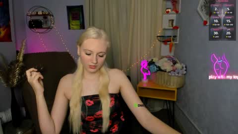Snapshot of cristin_kisses chatting on 27, 5, 2026 Christin online show from 27, 5, 2026