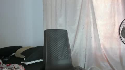 cristinamontiel74 online show from 12, 4, 2026