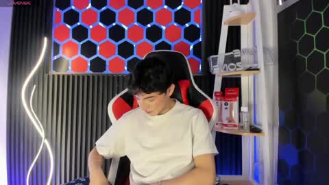 Snapshot of cristopher_wild chatting on 27, 4, 2026 Cristopher online show from 27, 4, 2026