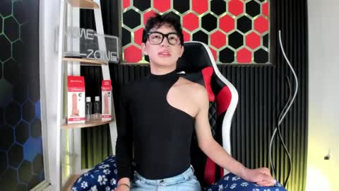 Snapshot of cristopher_wild chatting on 2, 5, 2026 Cristopher online show from 2, 5, 2026