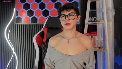 Snapshot of cristopher_wild chatting on 7, 5, 2026 Cristopher online show from 7, 5, 2026