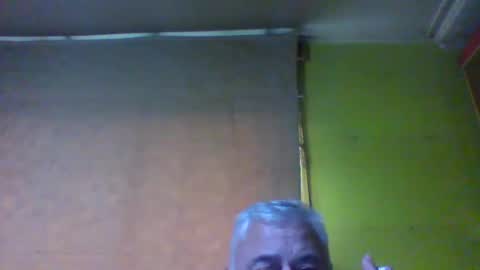 Snapshot of crmperez chatting on 2, 6, 2026 crmperez online show from 2, 6, 2026