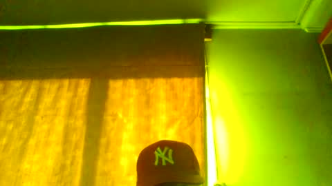 Snapshot of crmperez chatting on 3, 7, 2026 crmperez online show from 3, 7, 2026