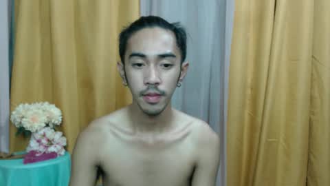 crocodale online show from 4, 4, 2026