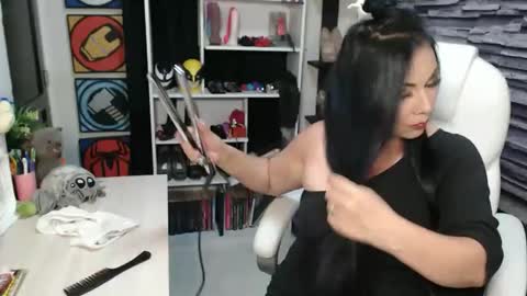 Snapshot of cruela_deviil chatting on 3, 6, 2026 cruela_deviil online show from 3, 6, 2026