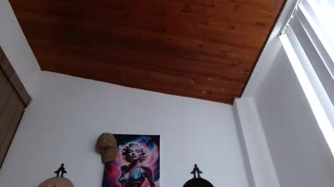 Crystal Blaze online show from 15, 2, 2026