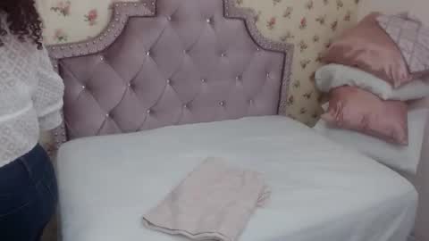 Snapshot of crystal_watson0 chatting on 18, 3, 2026 Milf Latina online show from 18, 3, 2026