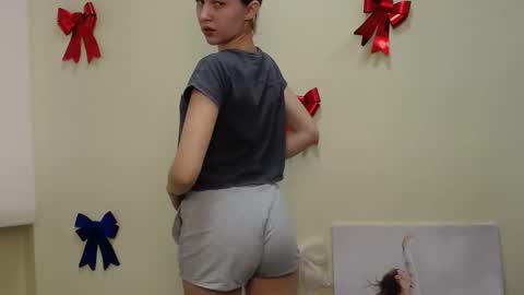 Stella online show from 2, 2, 2025