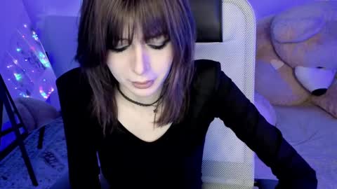 crystallbloom online show from 3, 4, 2026