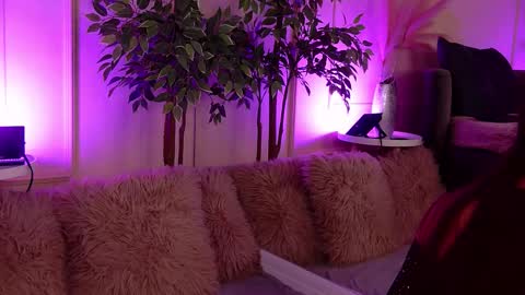 crystallred online show from 14, 1, 2026