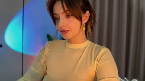Snapshot of crystalnova_ chatting on 9, 7, 2026 Kristina online show from 9, 7, 2026
