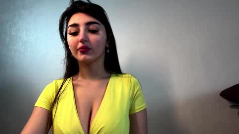 Snapshot of crystlepipkins chatting on 17, 5, 2026 Diana online show from 17, 5, 2026