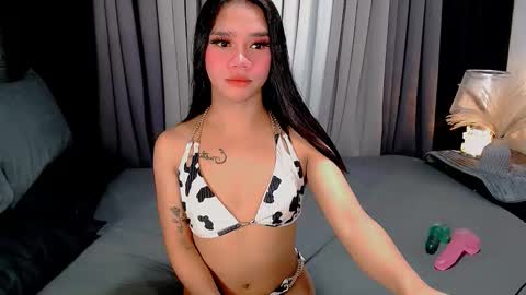 bea takashi  online show from 13, 10, 2025