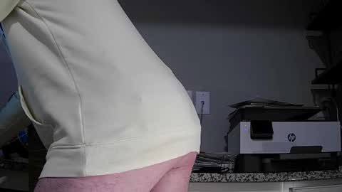 Snapshot of cuban2_slut chatting on 29, 9, 2025 Cubantoo online show from 29, 9, 2025