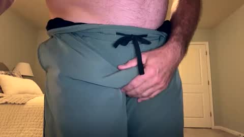 Snapshot of cuban2_slut chatting on 20, 10, 2025 Cubantoo online show from 20, 10, 2025