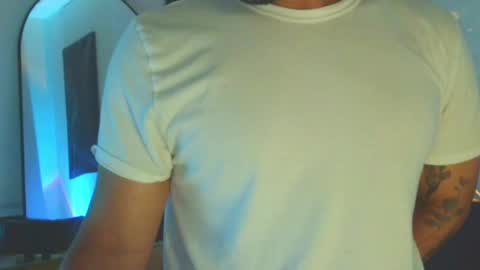 Snapshot of cubarican23 chatting on 2, 6, 2026 cubarican23 online show from 2, 6, 2026