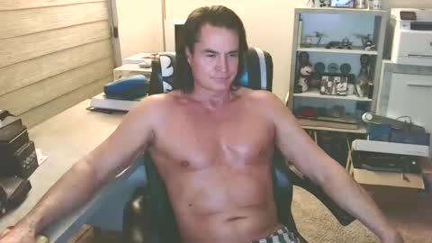 Yup... kinda old but Stop in and say hello online show from 26, 12, 2024