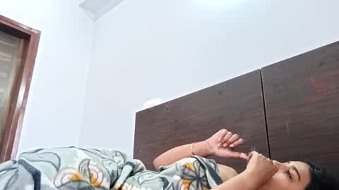 cuddlemuffins online show from 4, 3, 2026