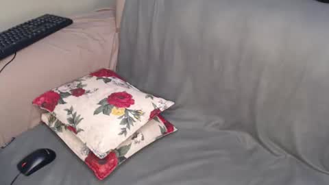 Nambuusi Irene online show from 5, 2, 2026