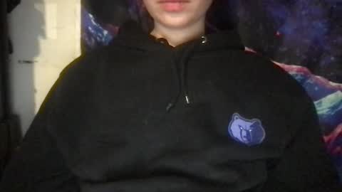 Angela online show from 8, 12, 2024