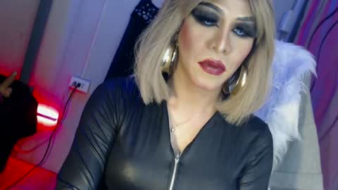 Snapshot of cum_4youbaby chatting on 13, 6, 2026 CUMMELA SLUTI online show from 13, 6, 2026