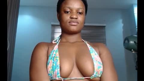 Snapshot of cum_ebony_petitxx chatting on 17, 9, 2025 cath online show from 17, 9, 2025