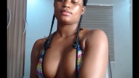Snapshot of cum_ebony_petitxx chatting on 24, 9, 2025 cath online show from 24, 9, 2025