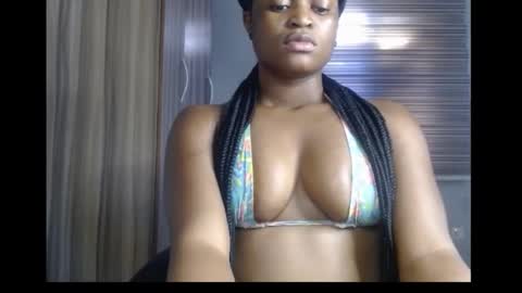 Snapshot of cum_ebony_petitxx chatting on 21, 10, 2025 cath online show from 21, 10, 2025